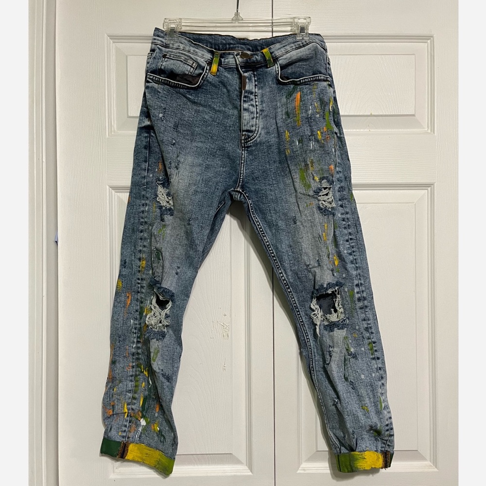 Painted Retro Ripped Jeans with Loose Fit